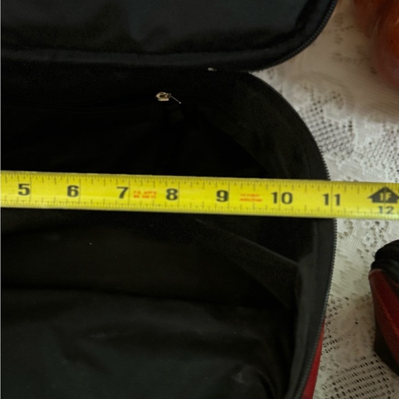 Kate spade red plaid large travel /gym 5 pc. Set tote over night set pristine - Picture 14 of 14